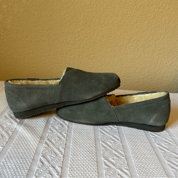 NWT Emu Premium Australian Sheepskin and Suede Gray Loafer Shoes Size W-F9/M-H8 - Picture 6 of 8